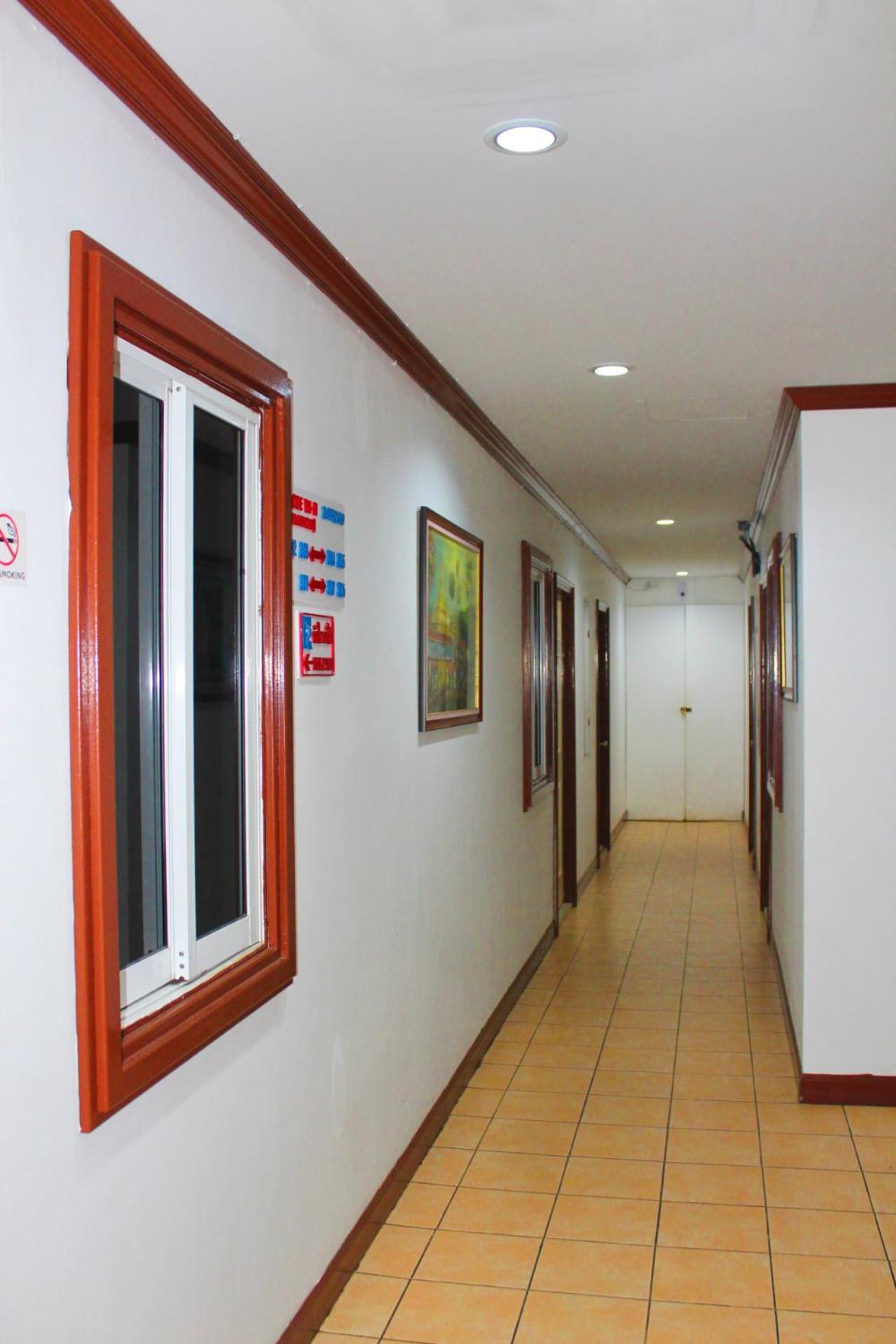 Hollywood Inn Hotel Patong Exteriér fotografie