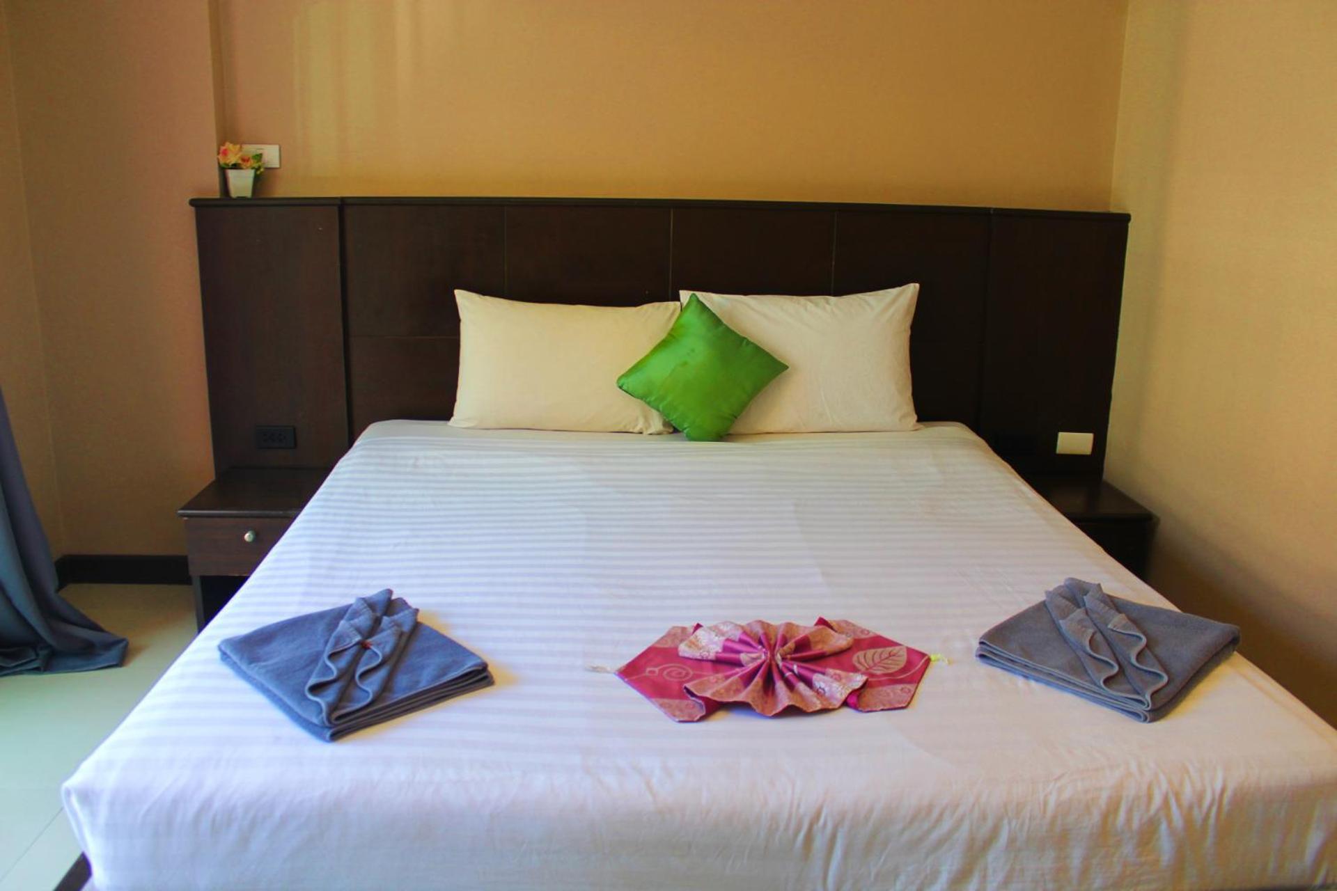 Hollywood Inn Hotel Patong Exteriér fotografie