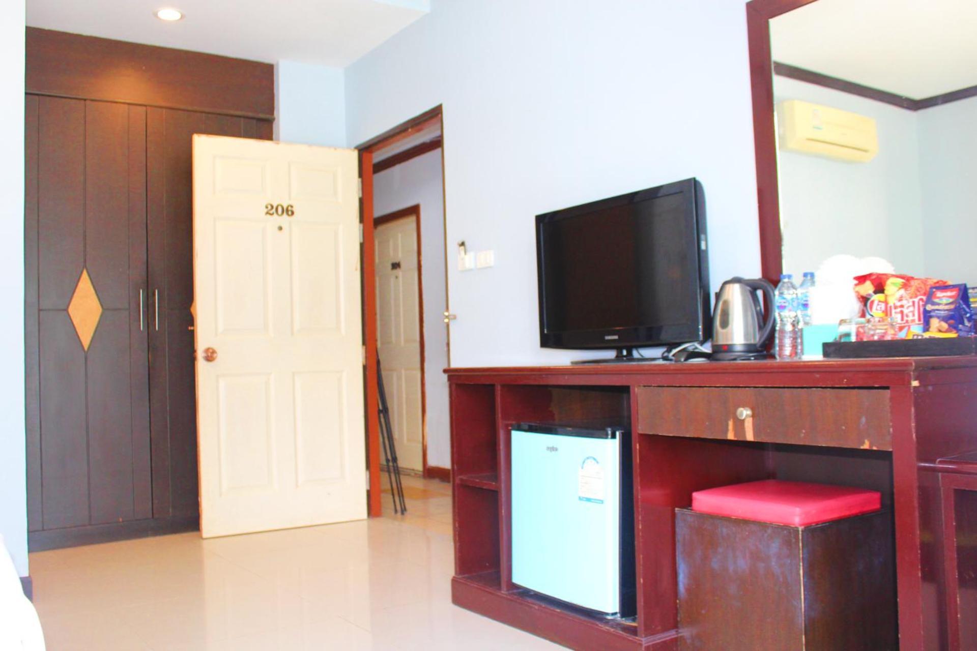 Hollywood Inn Hotel Patong Exteriér fotografie
